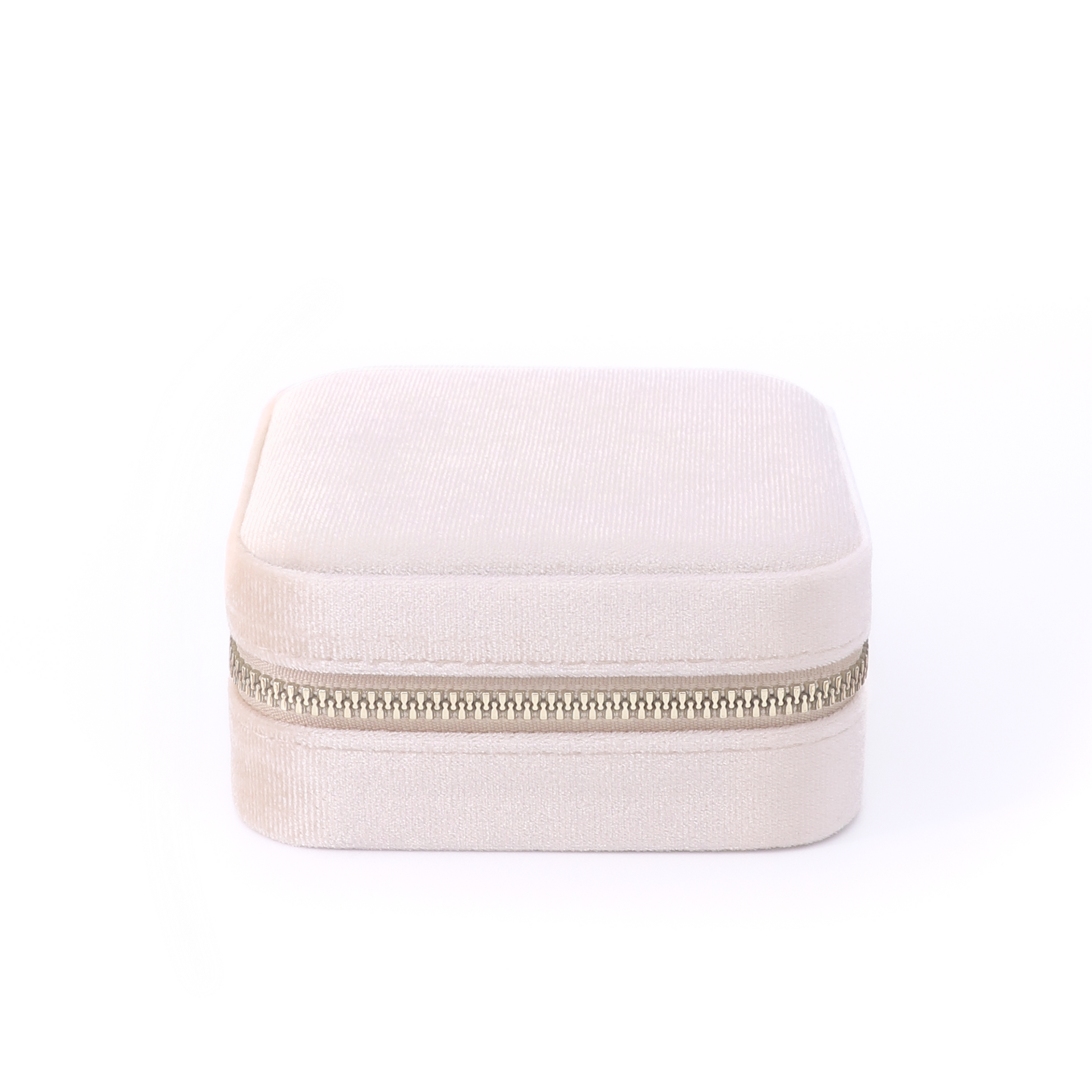 Velura Jewelry Case for travel and gifting —— Cream